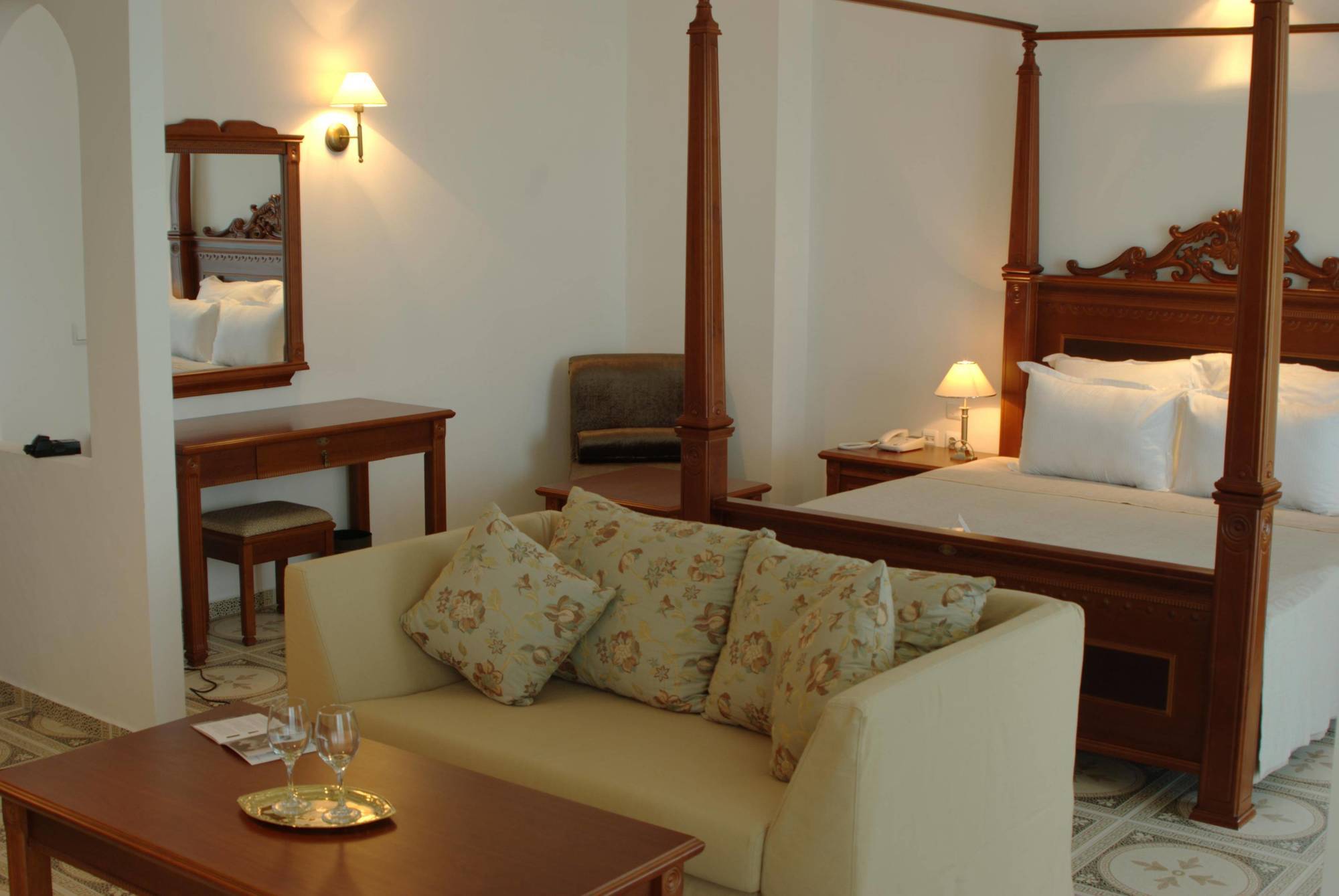 Resort The Cliff